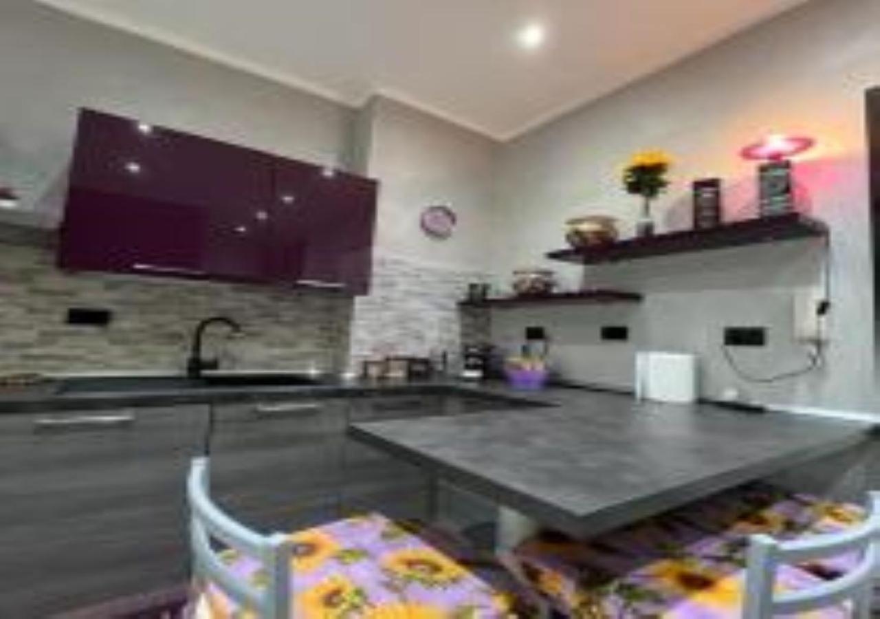 Casa Vacanza Glicine Венария-Реале Экстерьер фото