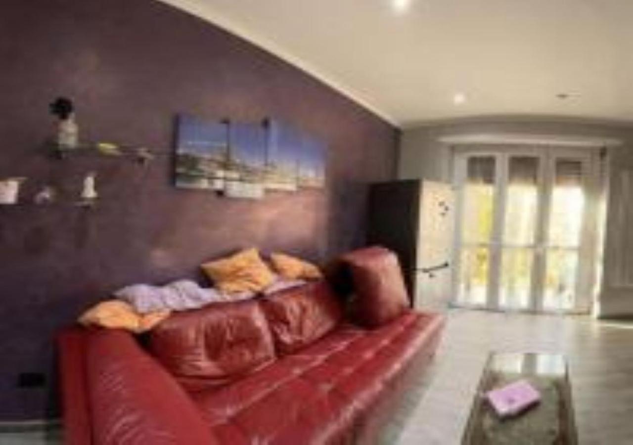 Casa Vacanza Glicine Венария-Реале Экстерьер фото