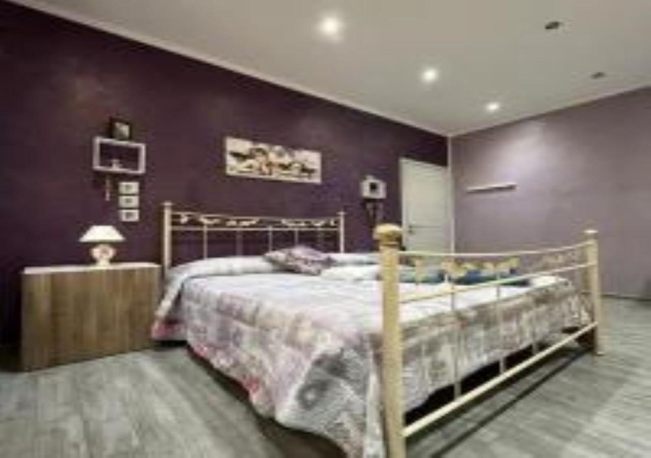 Casa Vacanza Glicine Венария-Реале Экстерьер фото