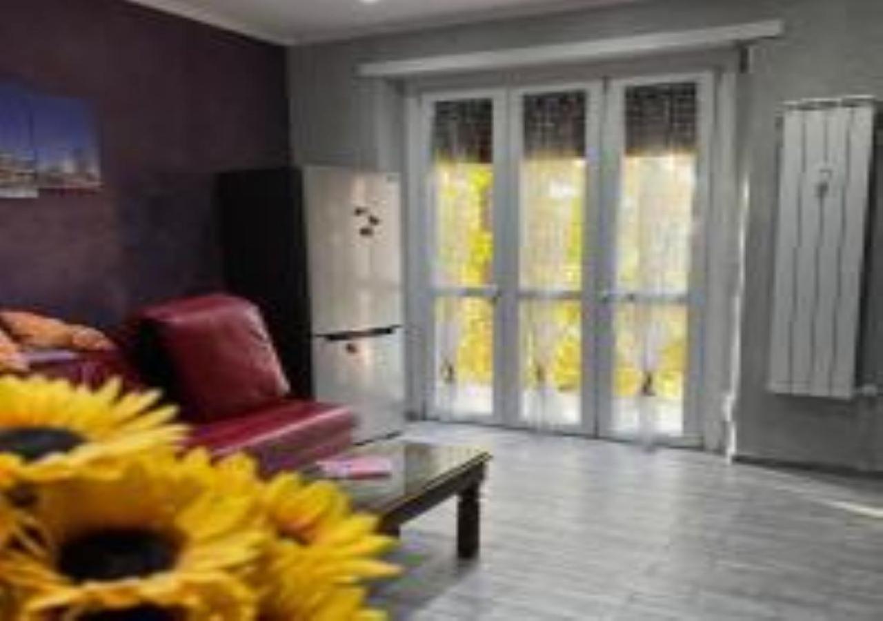 Casa Vacanza Glicine Венария-Реале Экстерьер фото